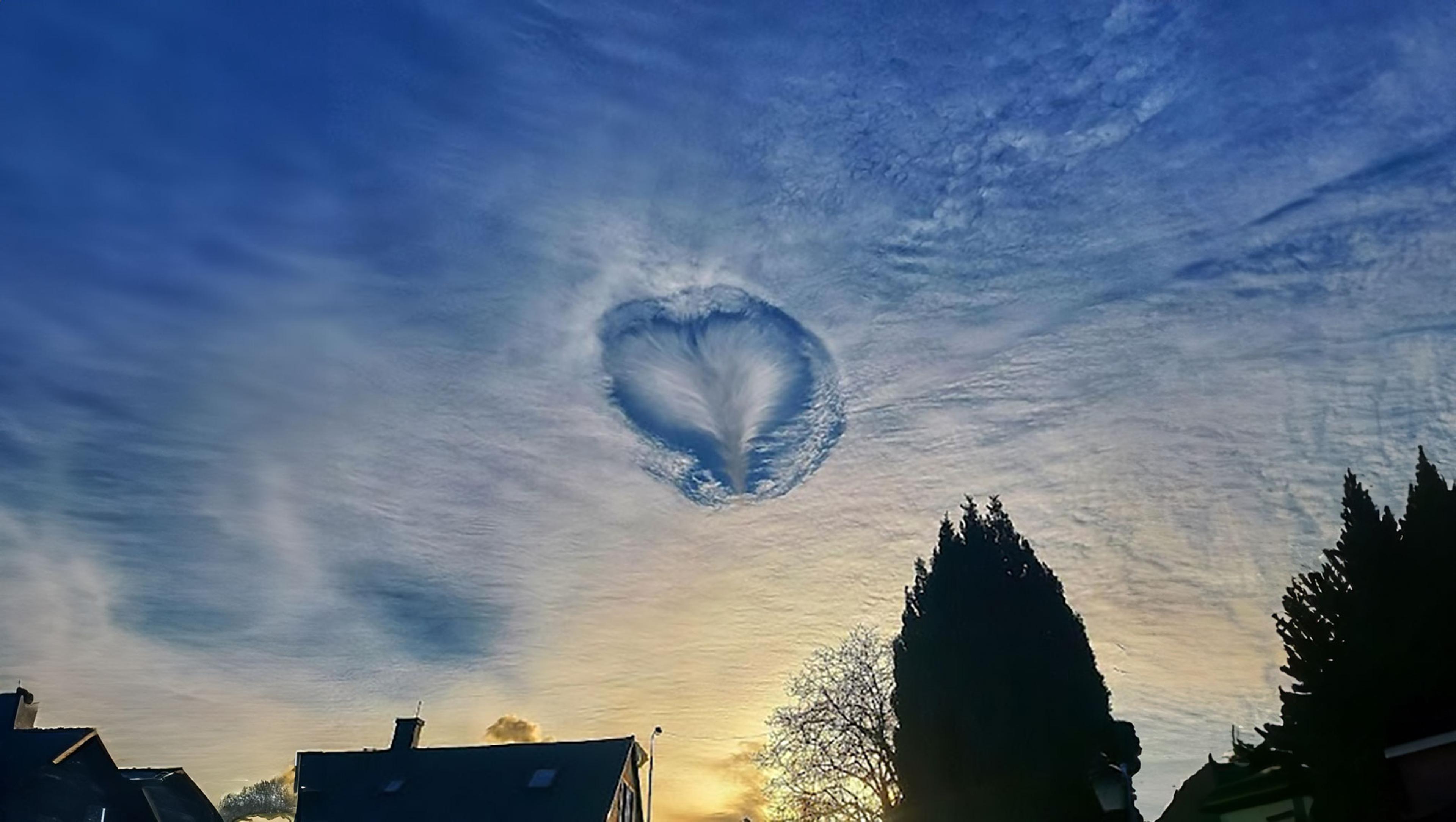 Fallstreak Cloud