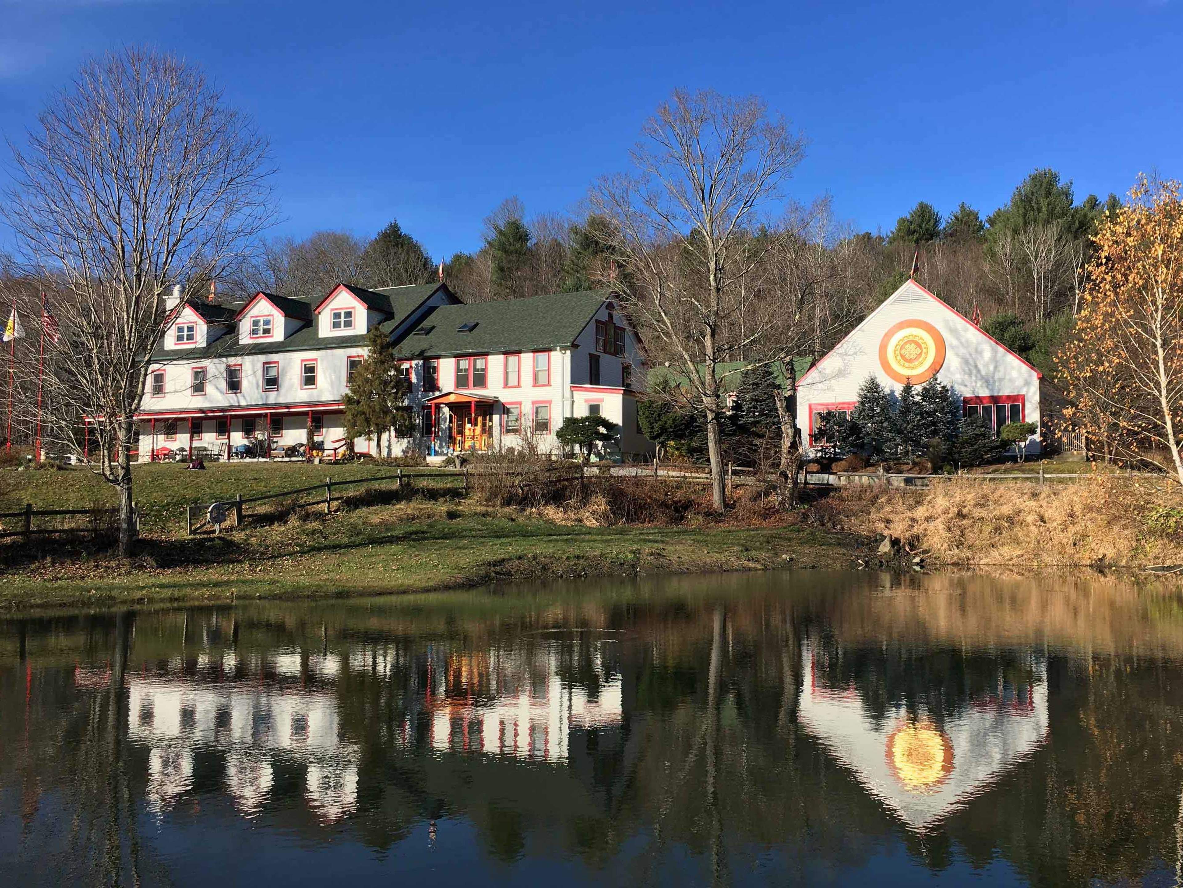 Live at a Buddhist meditation retreat center in Vermont