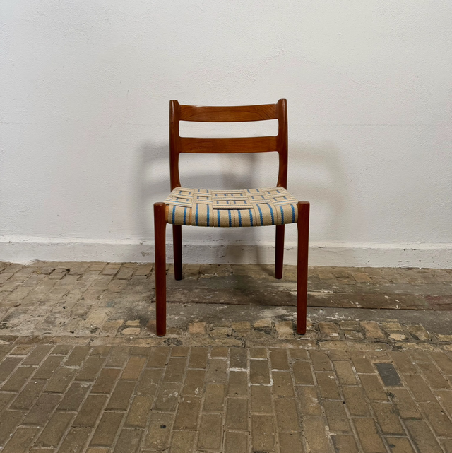 Mid-Century Niels O. Møller Teak Stühle – Vintage Danish Design