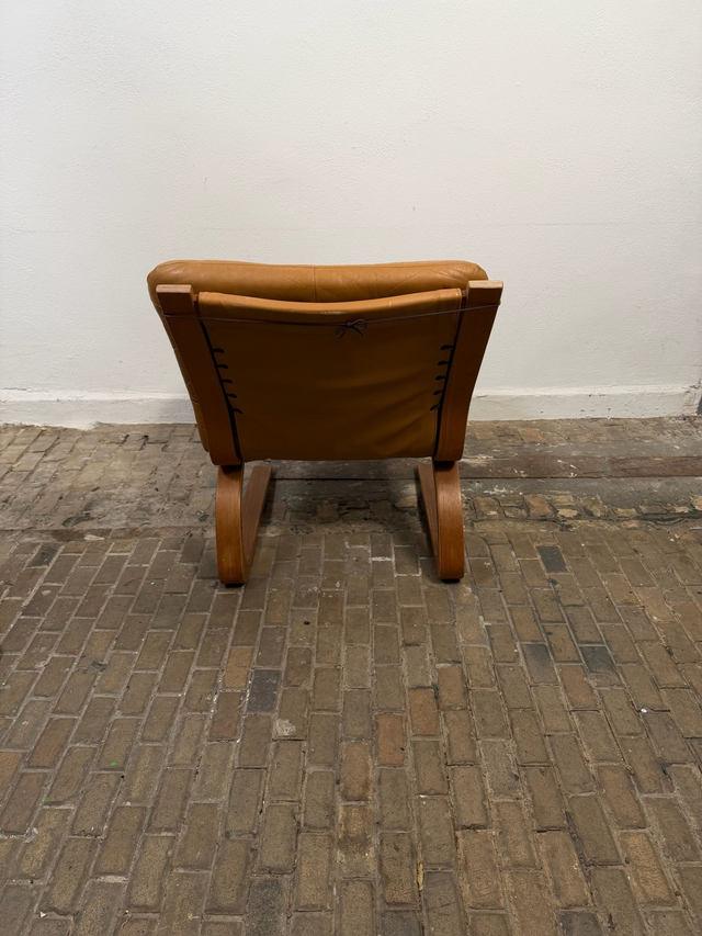 Kengu Sessel Teak & Leder — Elsa & Nordahl Solheim — Bild 3