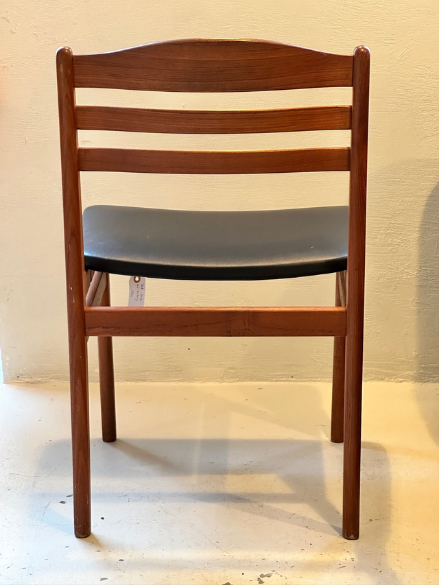 Vintage Esszimmerstuhl im skandinavischen Mid-Century Design — Bild 3