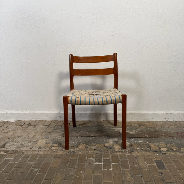 Mid-Century Niels O. Møller Teak Stühle – Vintage Danish Design — Bild 2