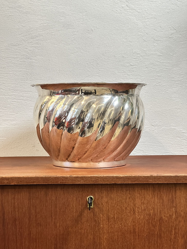 Versilberte Schale / Übertopf von H.R.W. Fink