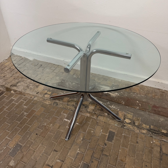 Space Age Glastisch Chrom – Mid-Century Modern trifft Bauhaus-Ästhetik — Bild 4