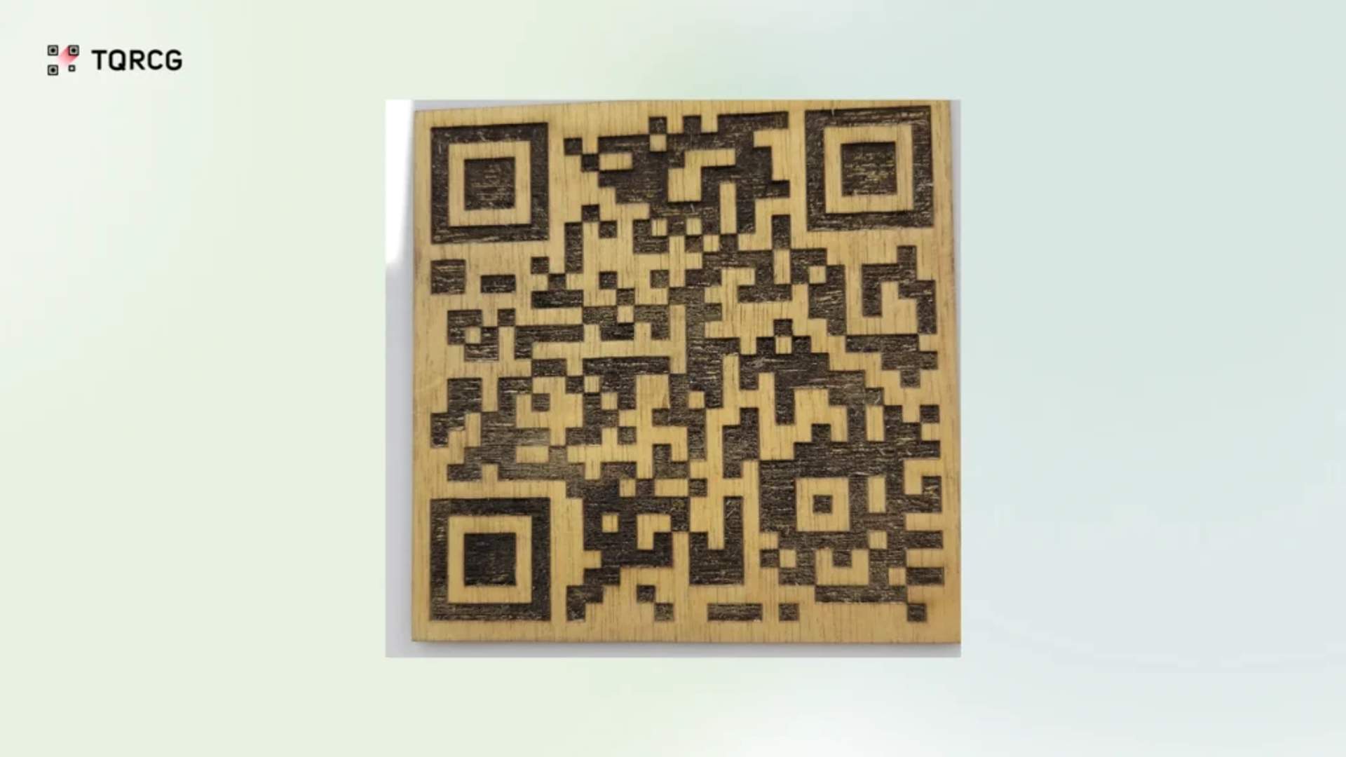 qr code on wood