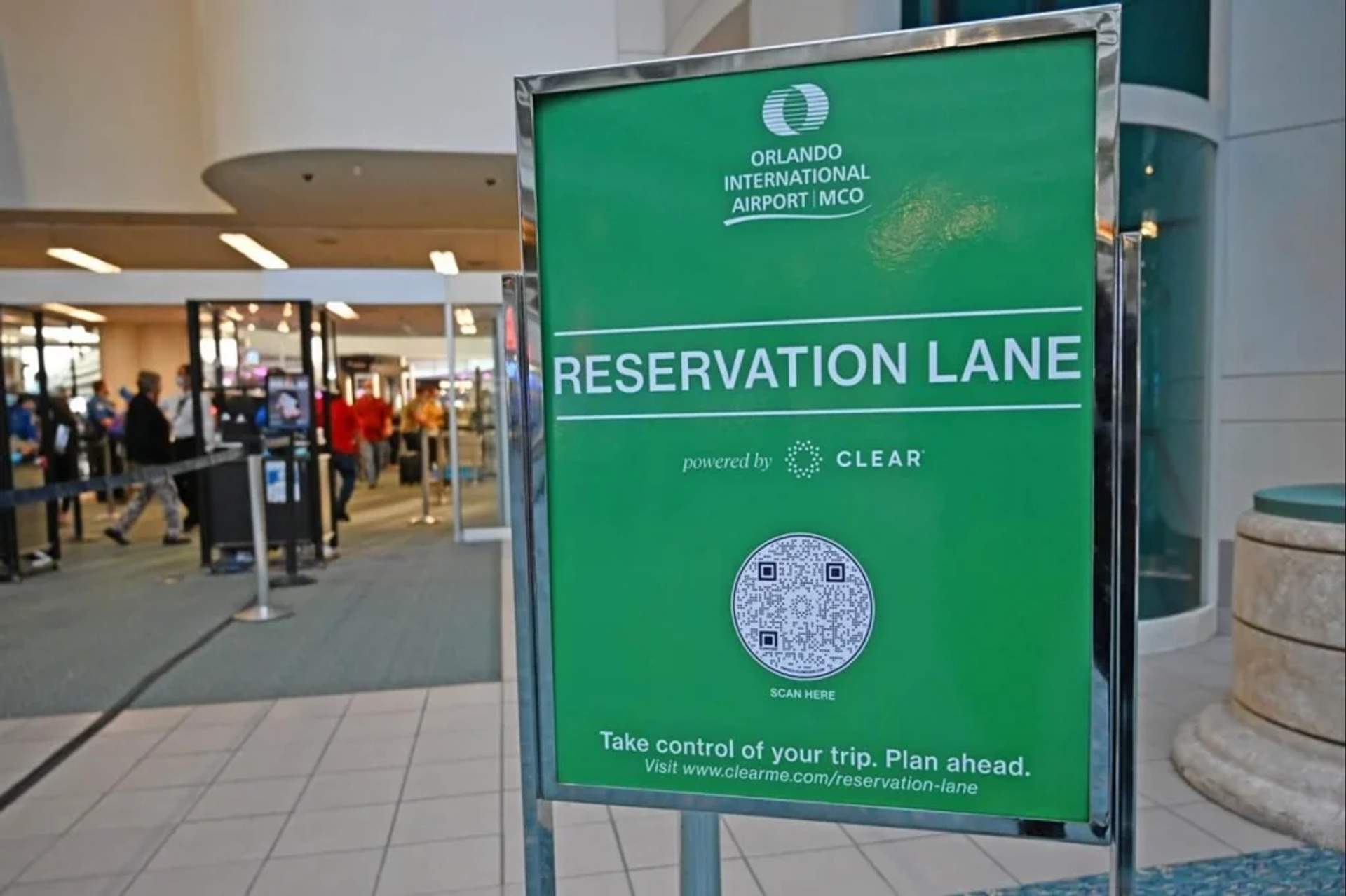 Orlando Interanantional Airport QR Code
