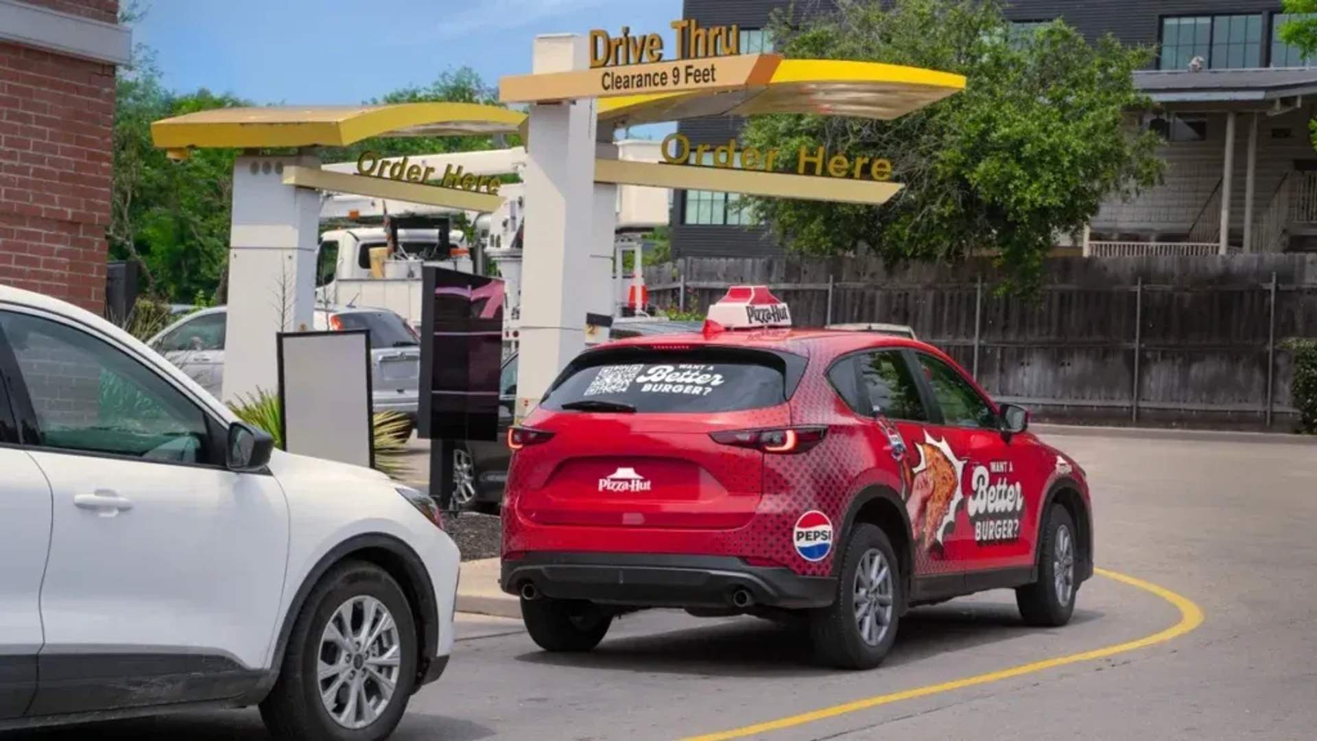 example of Pizza Hut using dynamic QR Code