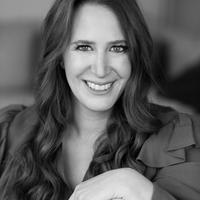 Tracy Weiss headshot