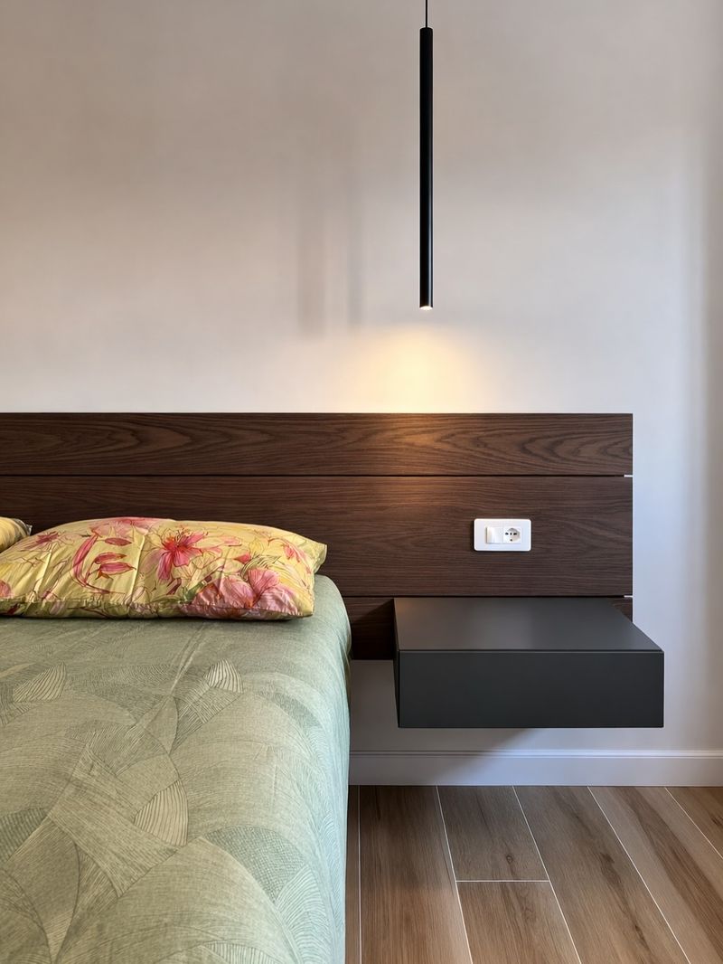  Camera da letto elegante — immagine 3