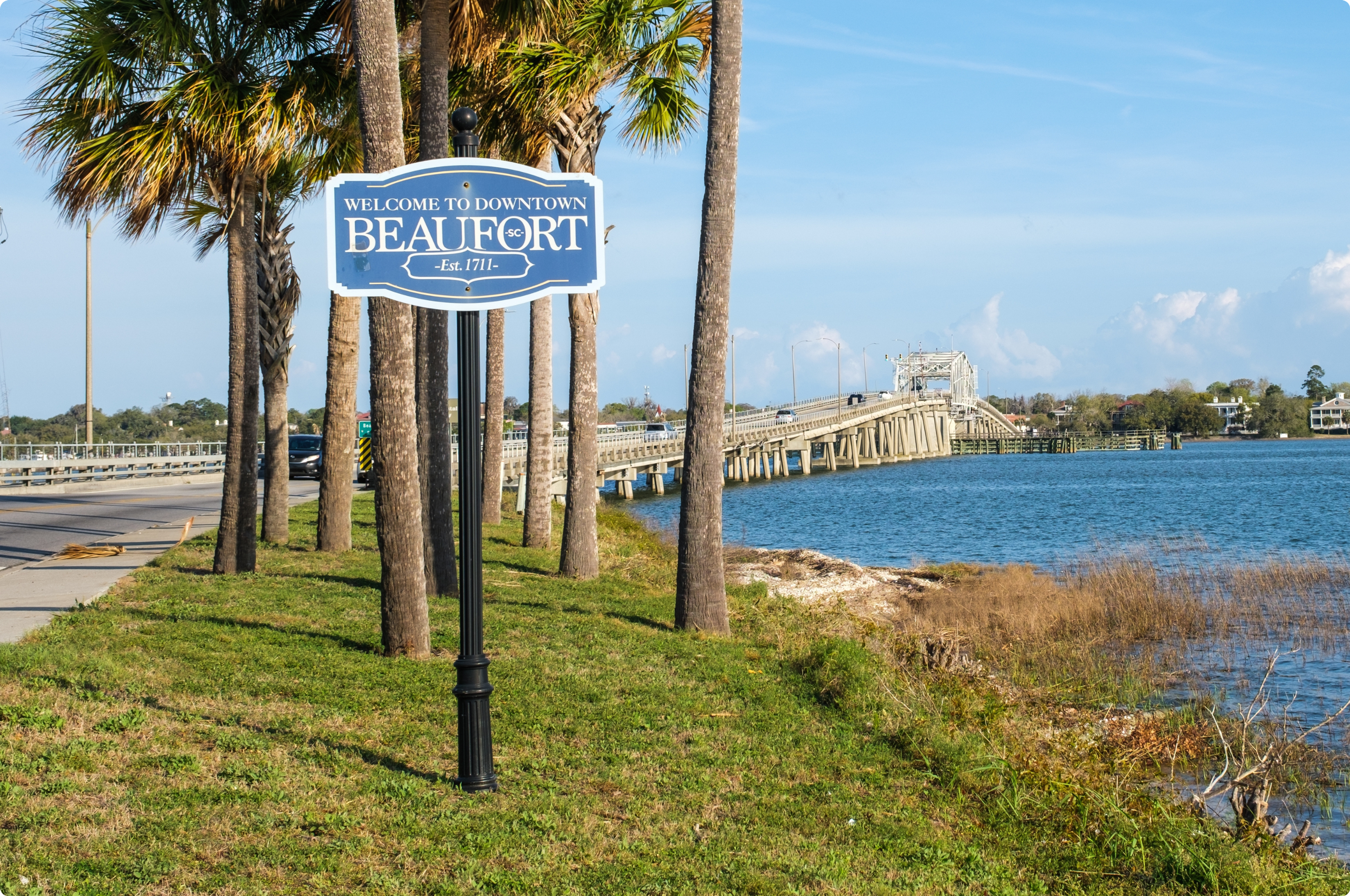 welcome to downtown beaufort sc sign