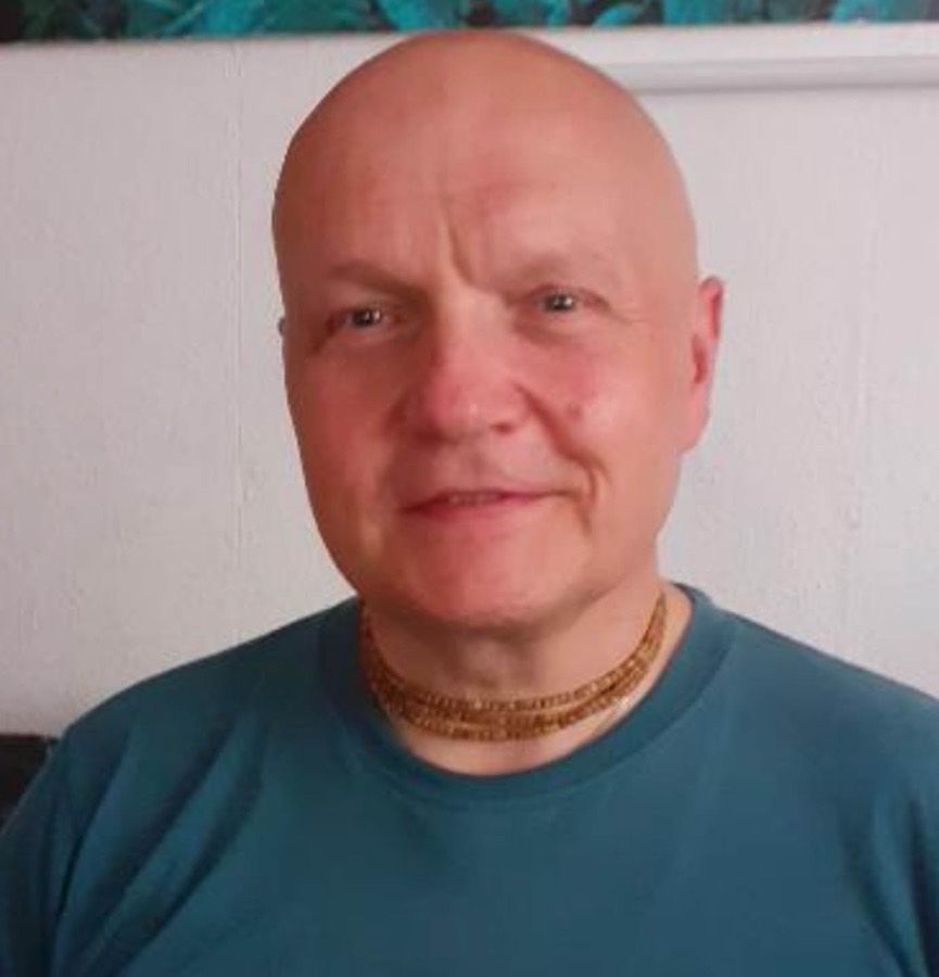 Portrait von Namamrita Dasa