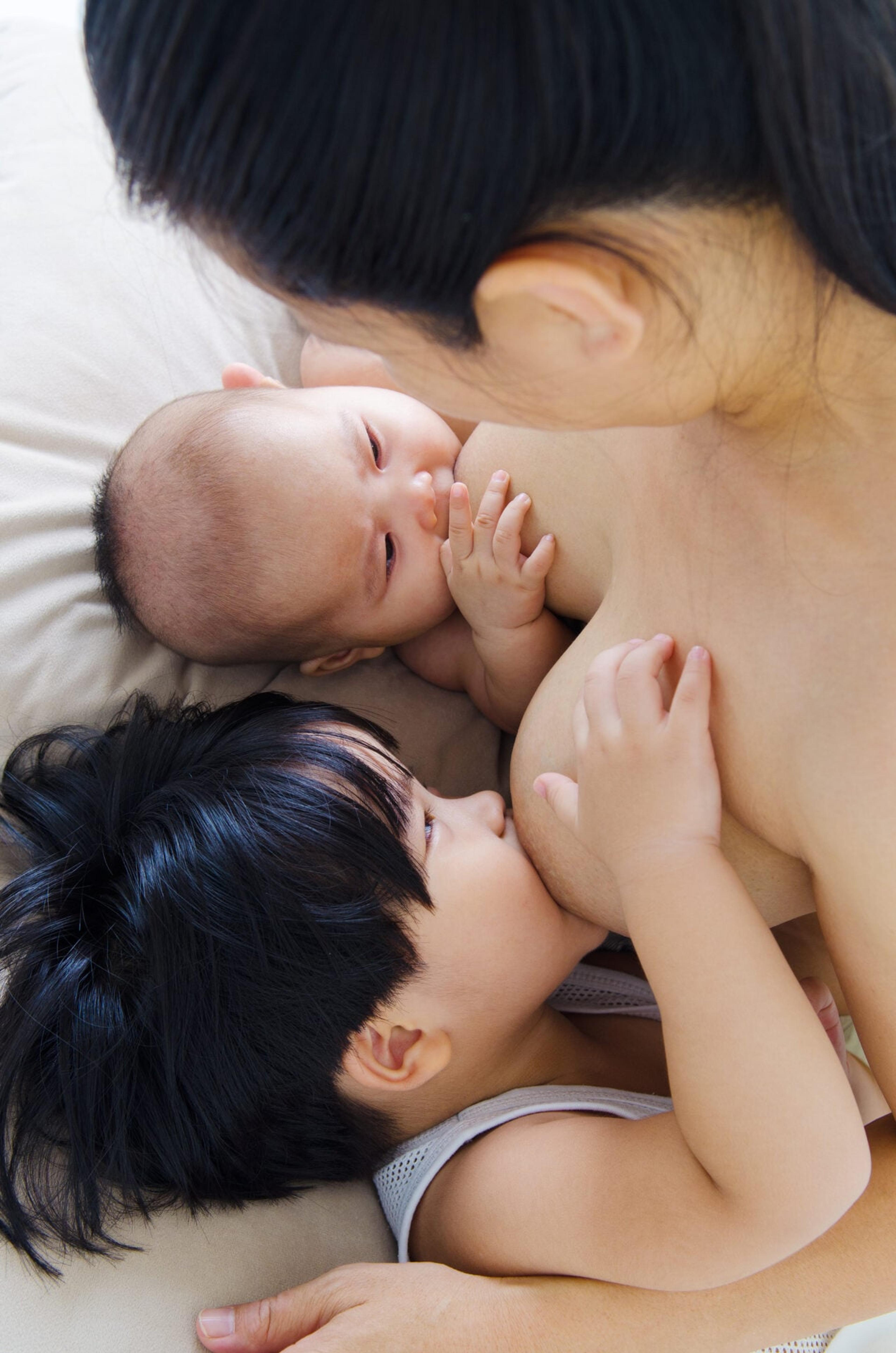 Tandem Breastfeeding