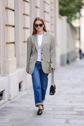 How To Go Braless: 13 Different Outfits To Try According To Stylists ...