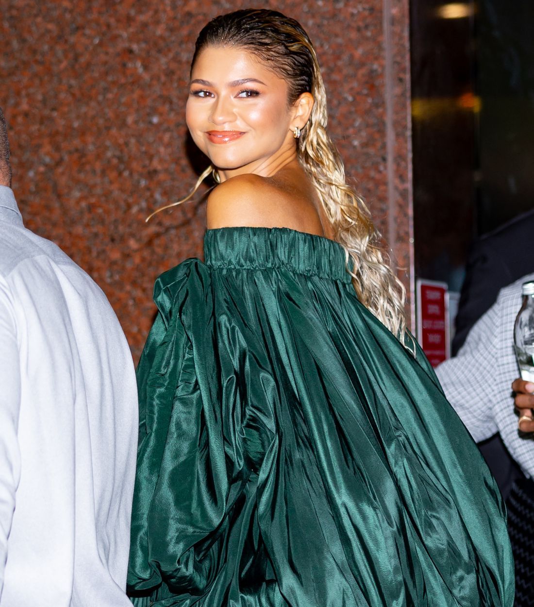 Zendaya's Giant Green Dress Looks Like A Bubble - InStyle