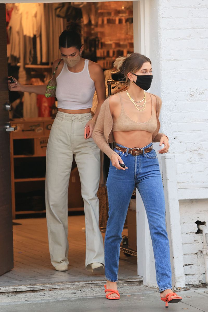 Rules to Going Braless — The Not-So-New Summer Trend