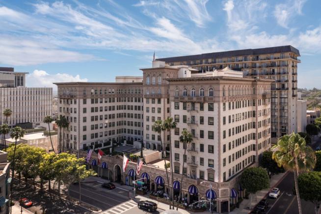 Hotel Review: Beverly Wilshire - InStyle