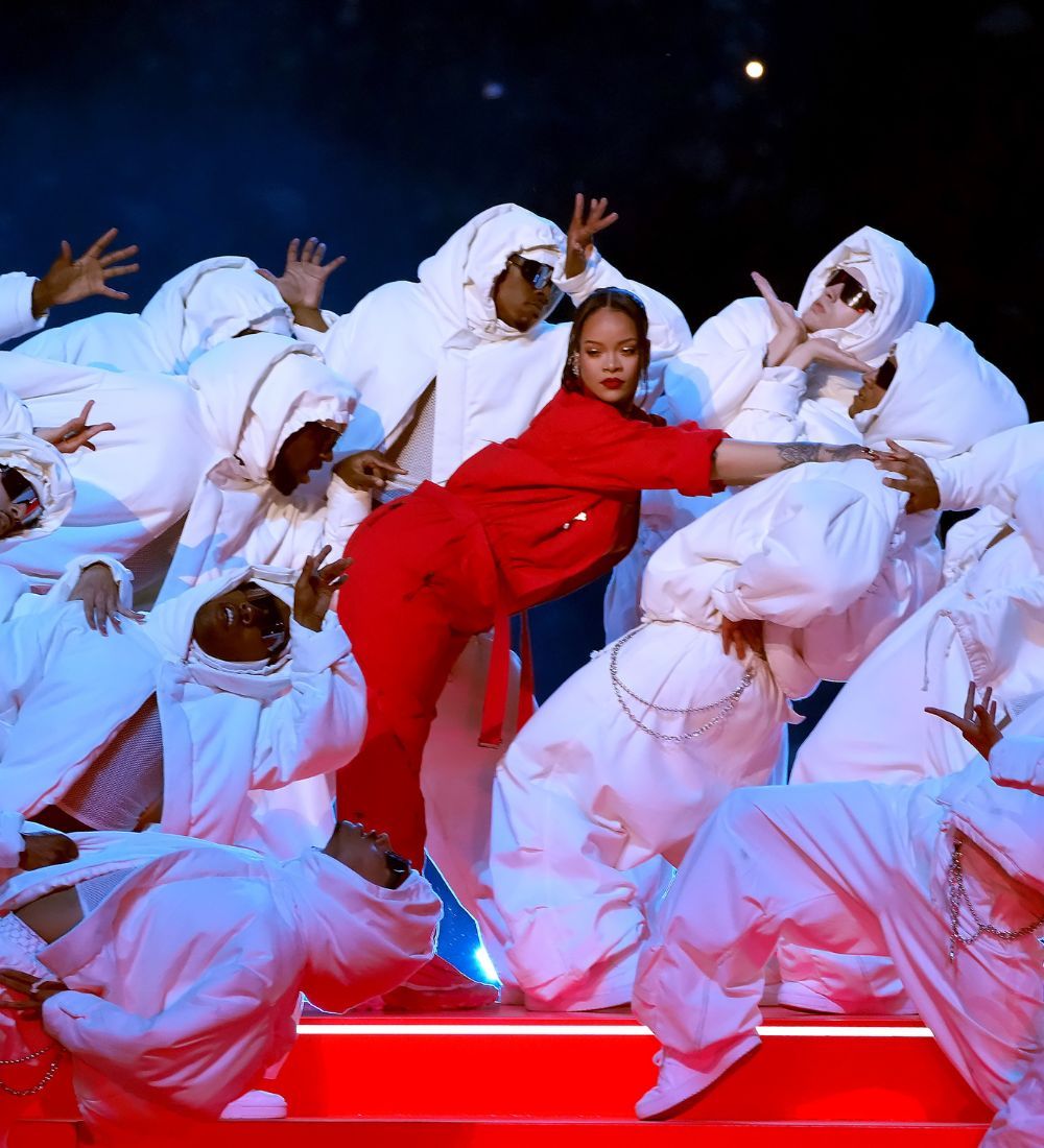 Rihanna performing at the super bowl