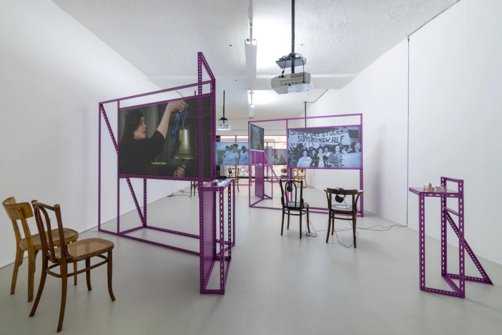 Alex Martinis Roe, To Become Two, installation of the exhibition at ar/ge kunst, ©ar/ge kunst, Bolzano, Foto Tiberio Sorvillo, 2017