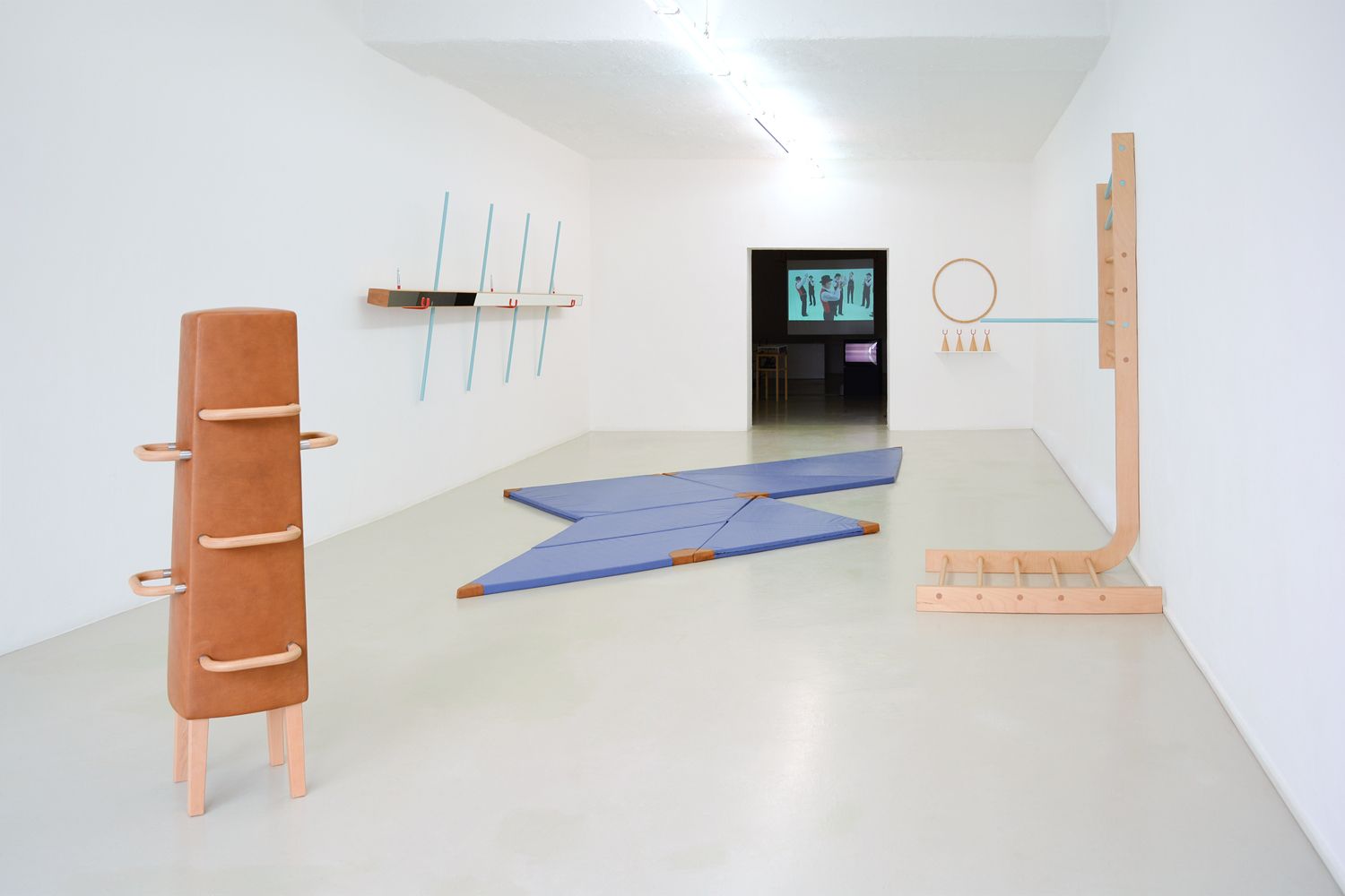Ingrid Hora, Der Grillentöter, exhibition view, 2015, photo by aneres