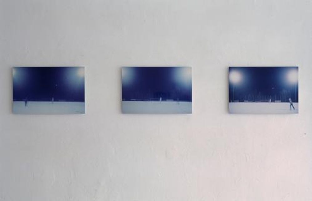 Exhibiton view, Peter Senoner, 2001