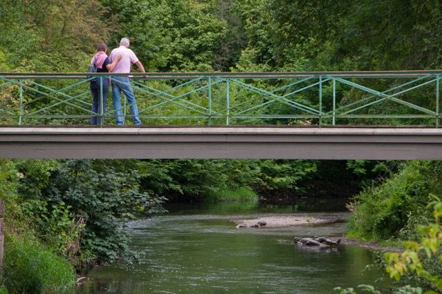 Maria Walcher, Trasite, Replicas of the Riace Bronzes (life-size), Parc on the Ilm, Kunstfest Weimar 2014. Foto: Iva Kirova