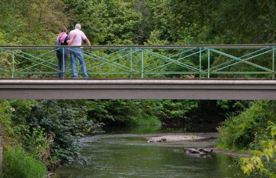 Maria Walcher, Trasite, Replicas of the Riace Bronzes (life-size), Parc on the Ilm, Kunstfest Weimar 2014. Foto: Iva Kirova