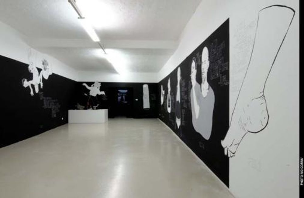 Exhibition view, Chto delat?, 2010 Foto: Ivo Corrà