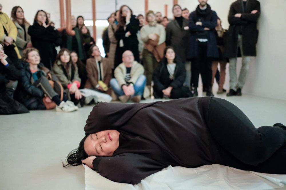 Documentation of performance: Nge Lay, 'Perles Éparses', 2023. Photo Iman Salem. 