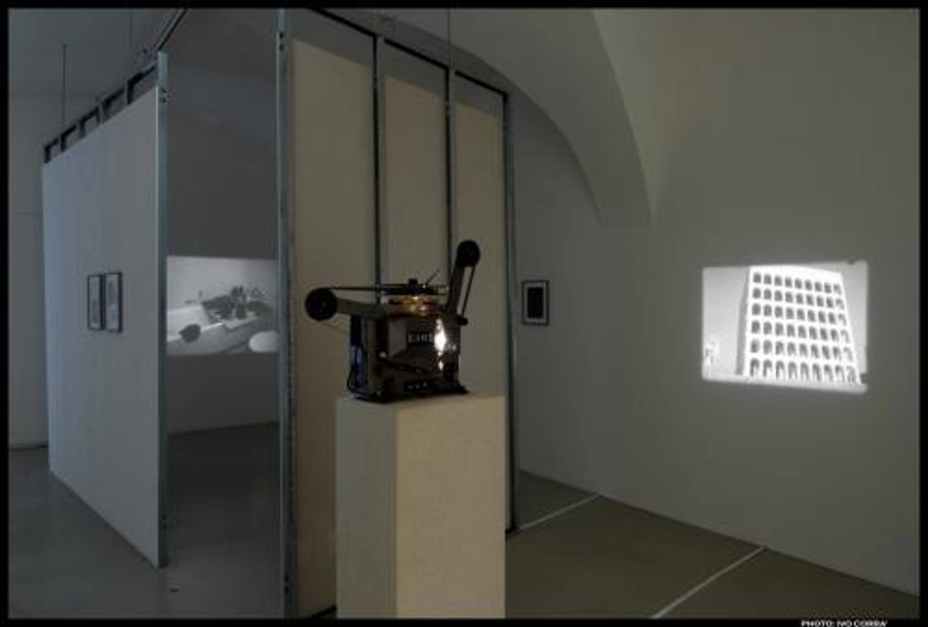 Exhibition view, Andreas Bunte, Die letzten Tage der Gegenwart, Courtesy Galerie Ben Kaufmann Photo: Ivo Corrà