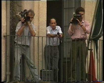 Alessandro Gagliardo Dei poteri e delle povertà, fotogramma, 2011