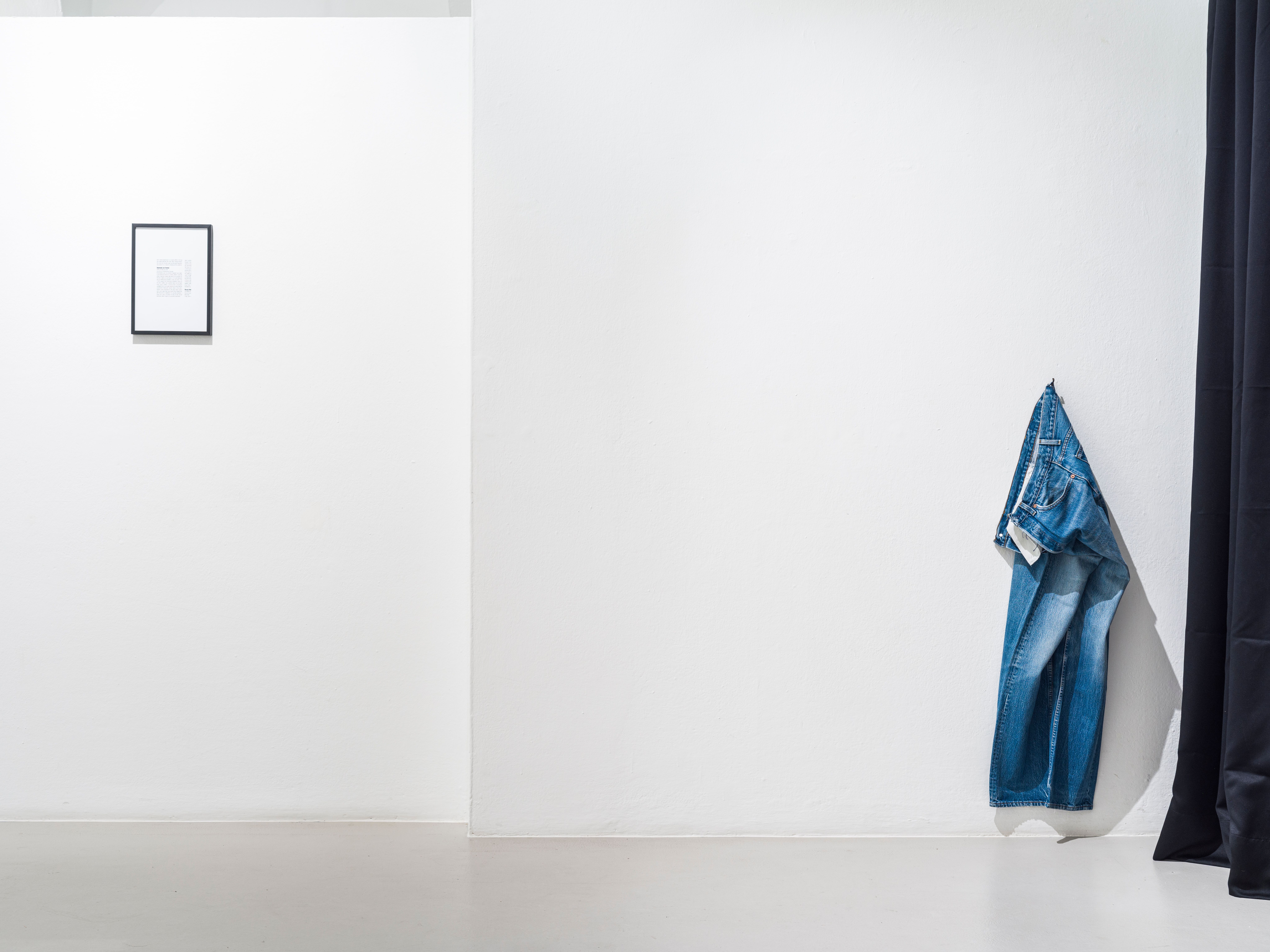 Veduta della mostra. Ar/Ge Kunst. Foto Tiberio Sorvillo.