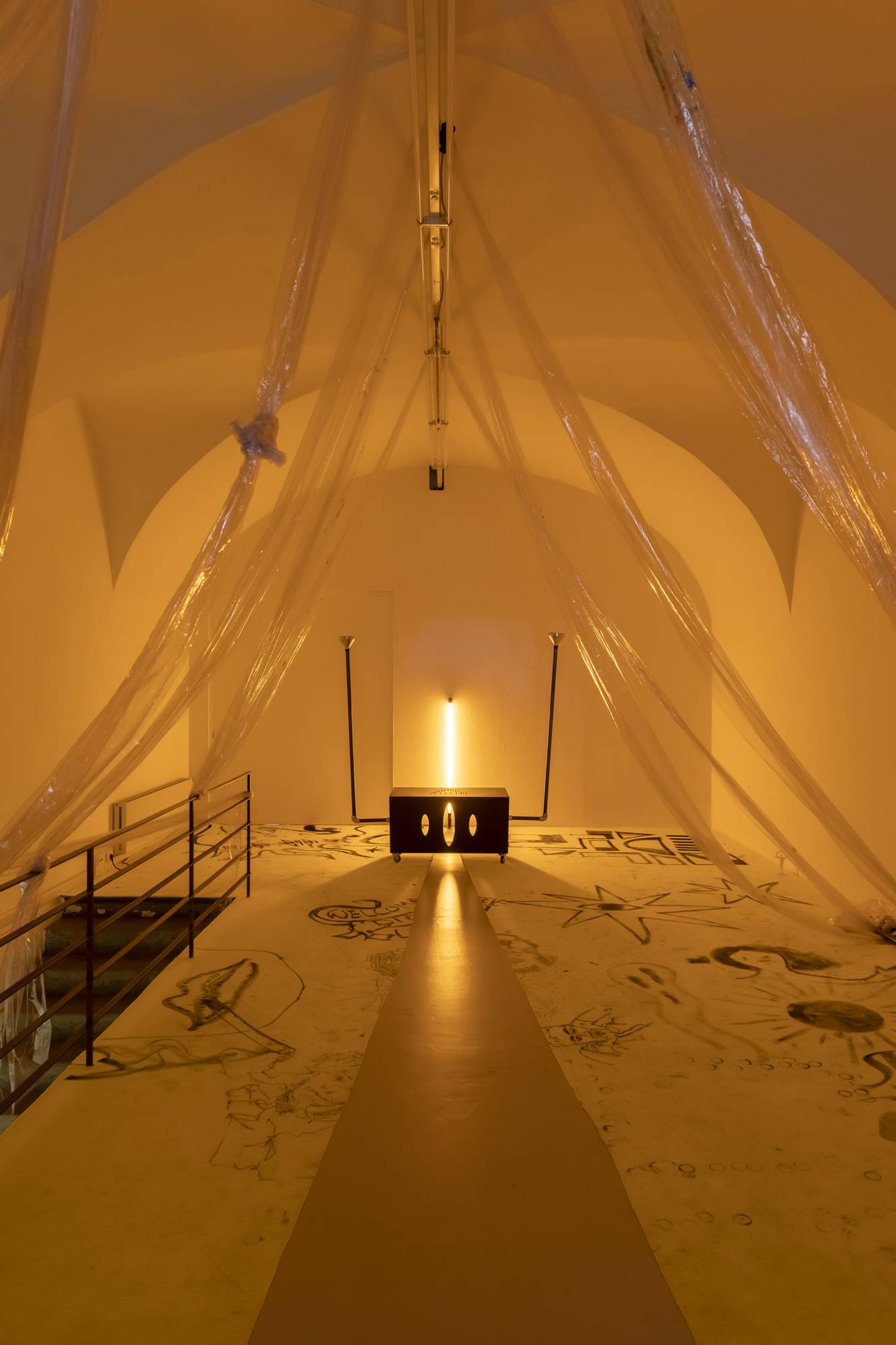 second phase, installation view of the exhibition “Temporary Lovers” by Parasite 2.0 © ar/ge kunst. Foto: Luca Guadagnini