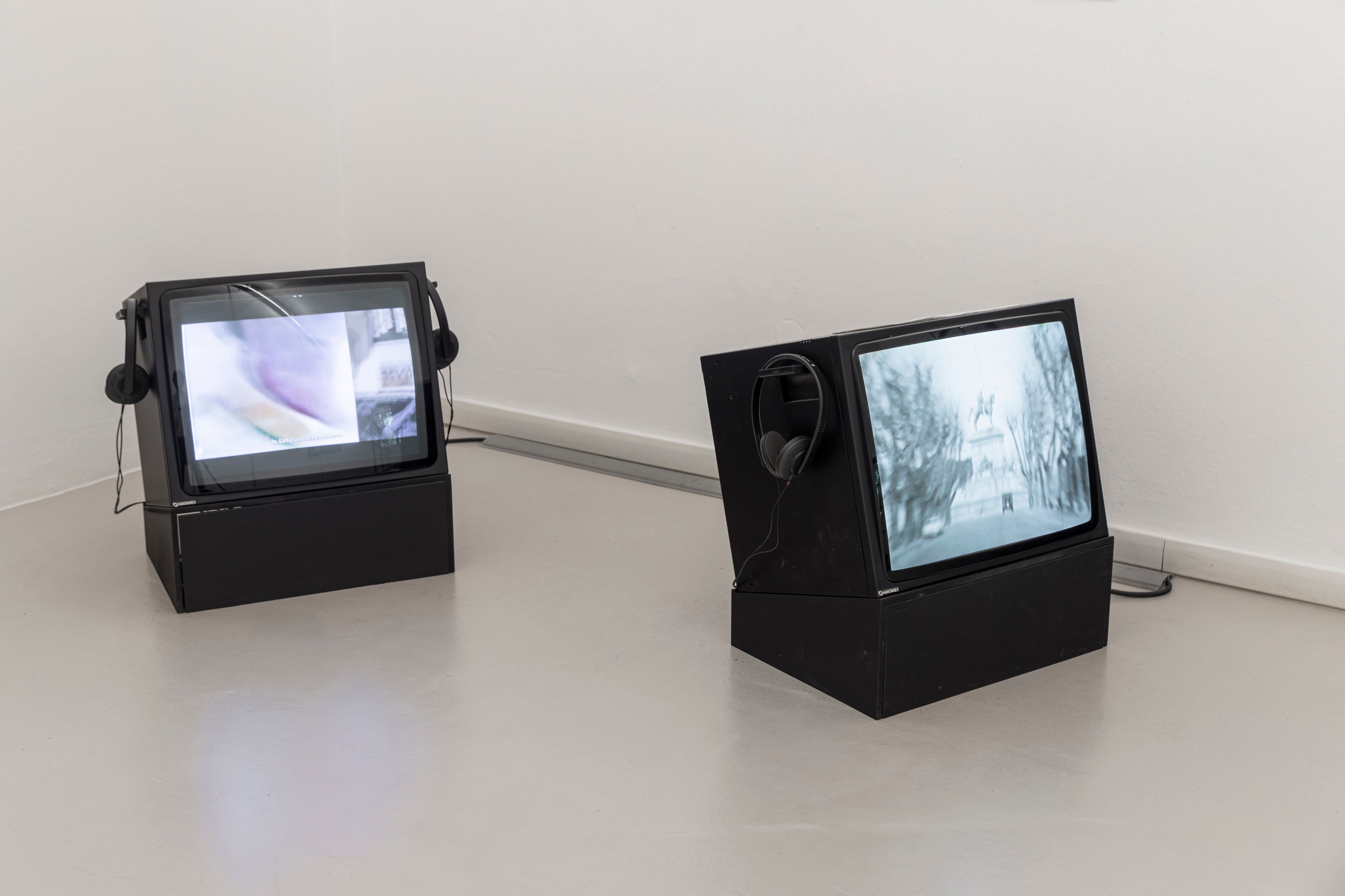 Wissal Houbabi, Offesissima (2023), Lucia Marcucci, Volerà nel '70 (1965) ©Tiberio Sorvillo.jpg