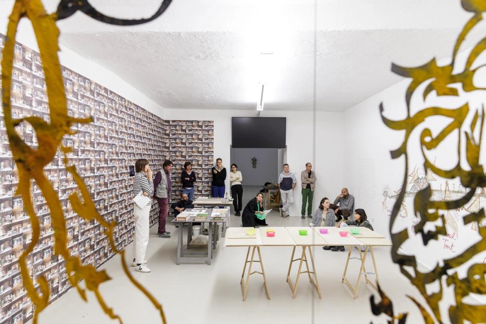 savoir-vivre workshop #11, curated by BAU, ©ar/ge kunst, photo: Tiberio Sorvillo, 2022