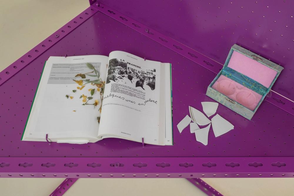 Alex Martinis Roe, To Become Two, installation of the exhibition at ar/ge kunst, ©ar/ge kunst, Bolzano, Foto Tiberio Sorvillo, 2017