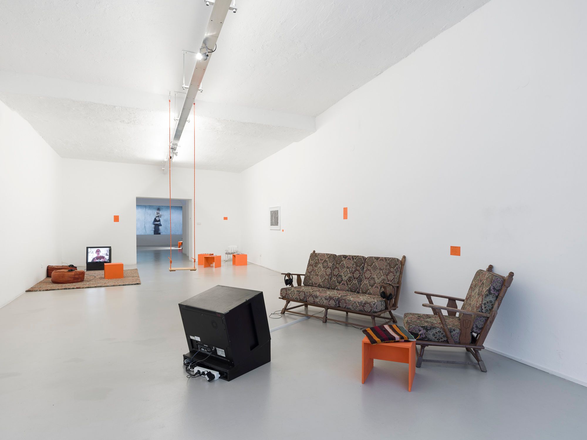 Il Paese di dopodomani, Exhibition view, Ar/Ge Kunst, 2025. Foto Tiberio Sorvillo.