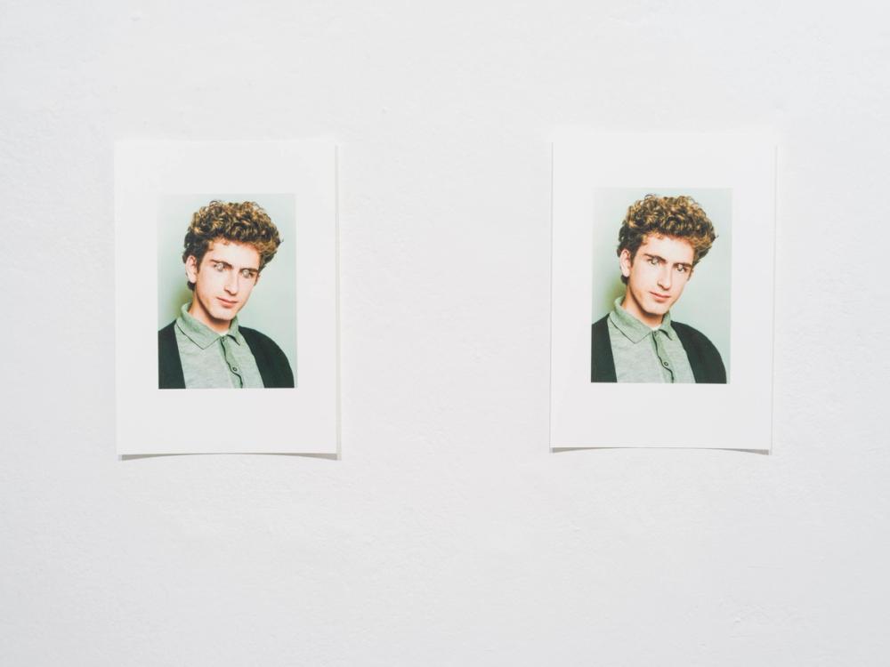 Jonathan Monk, Diamond Eyes, 2025. 2 edizioni di 21 esemplari più 2 prove d’artista, firmate e numerate al verso