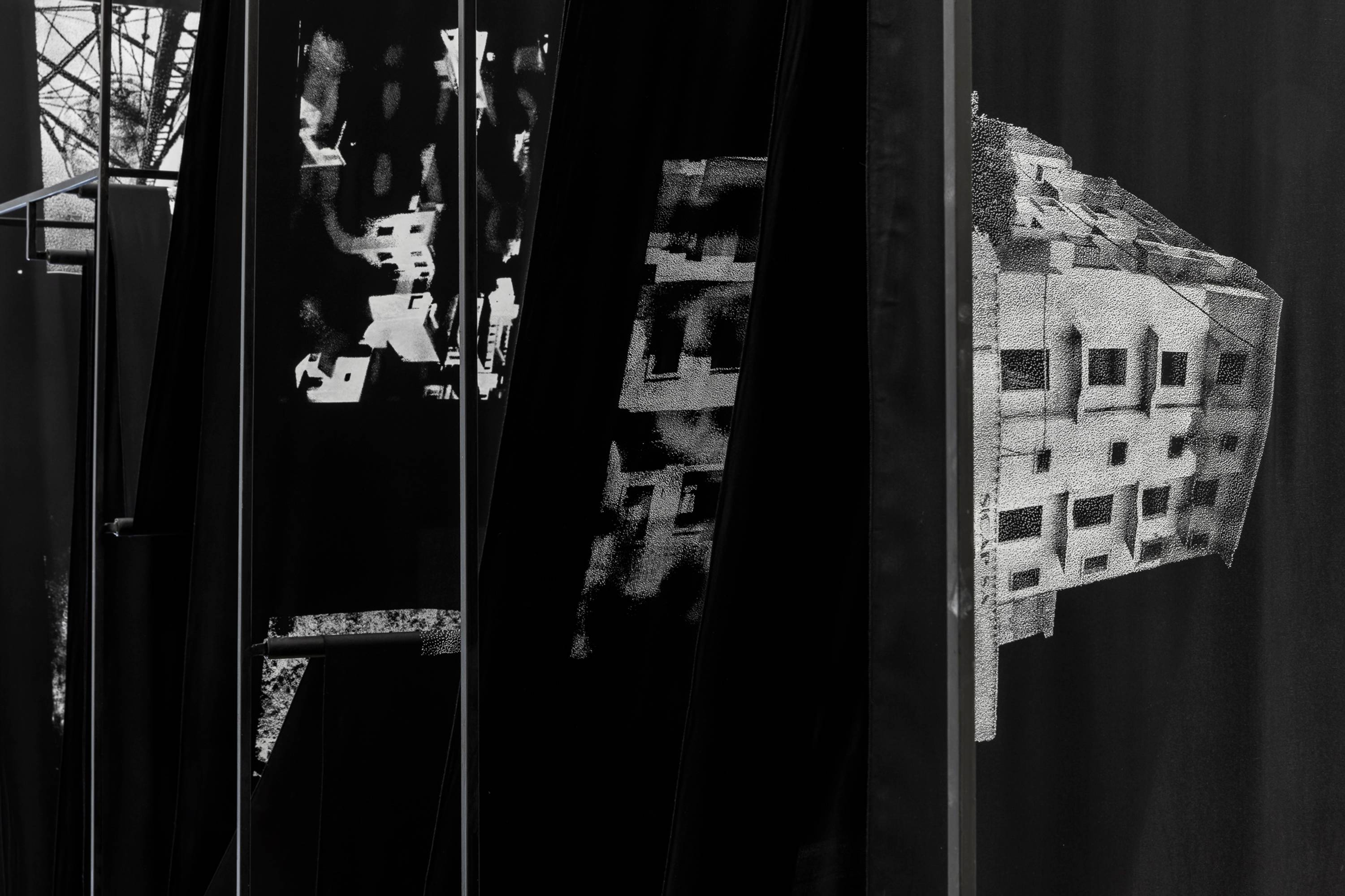 Adji Dieye, Cultura persa e imparata a memoria, exhibition view, ©ar/ge kunst, photo Tiberio Sorvillo, 2022