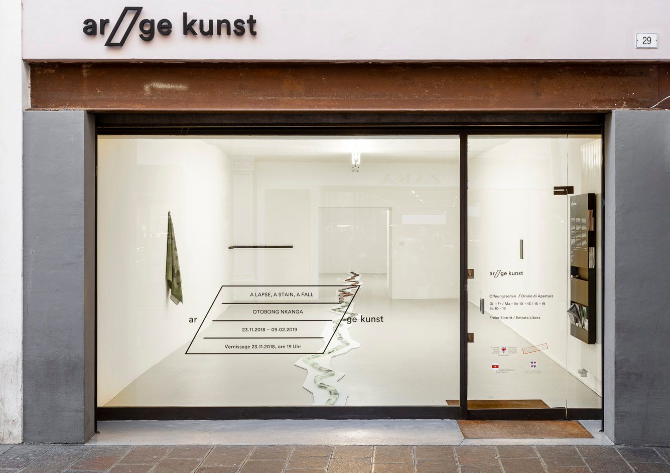 ©ar/ge kunst, installation view, foto Tiberio Sorvillo, 2018