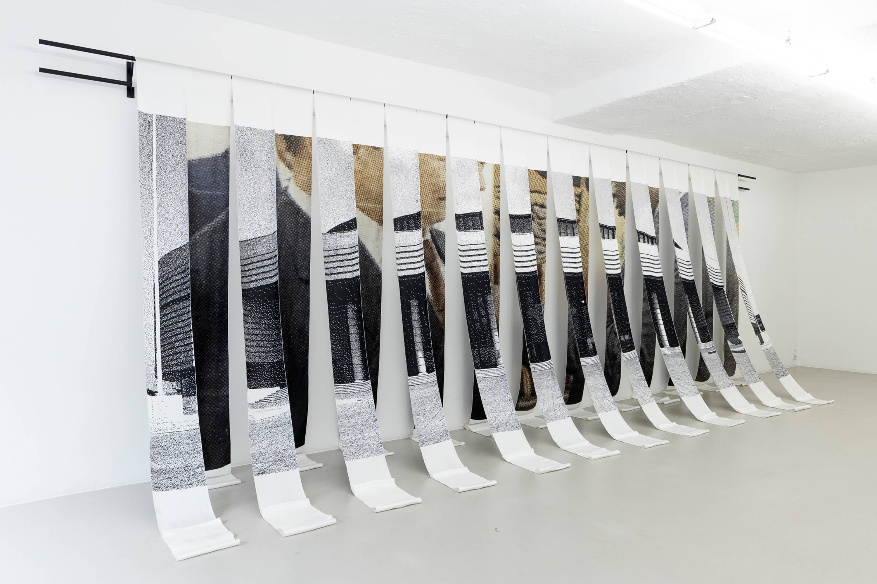 Adji Dieye, Cultura persa e imparata a memoria, exhibition view, ©ar/ge kunst, photo Tiberio Sorvillo, 2022