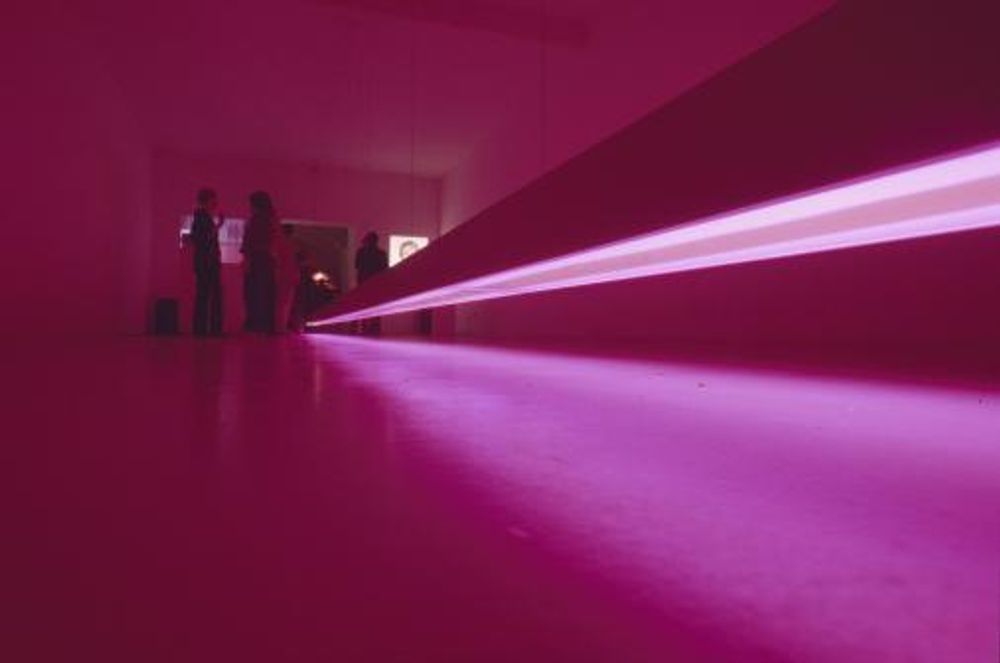 Exhibition view, Elisabeth Hölzl, 2001