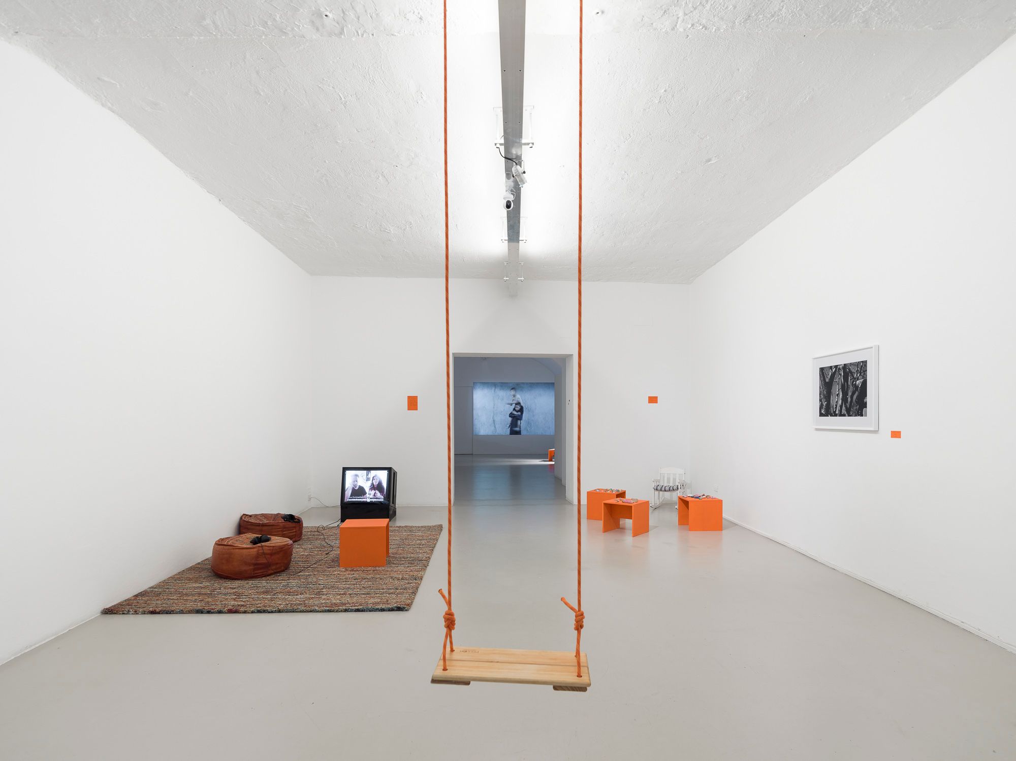 Il Paese di dopodomani, Exhibition view, Ar/Ge Kunst, 2025. Foto Tiberio Sorvillo.