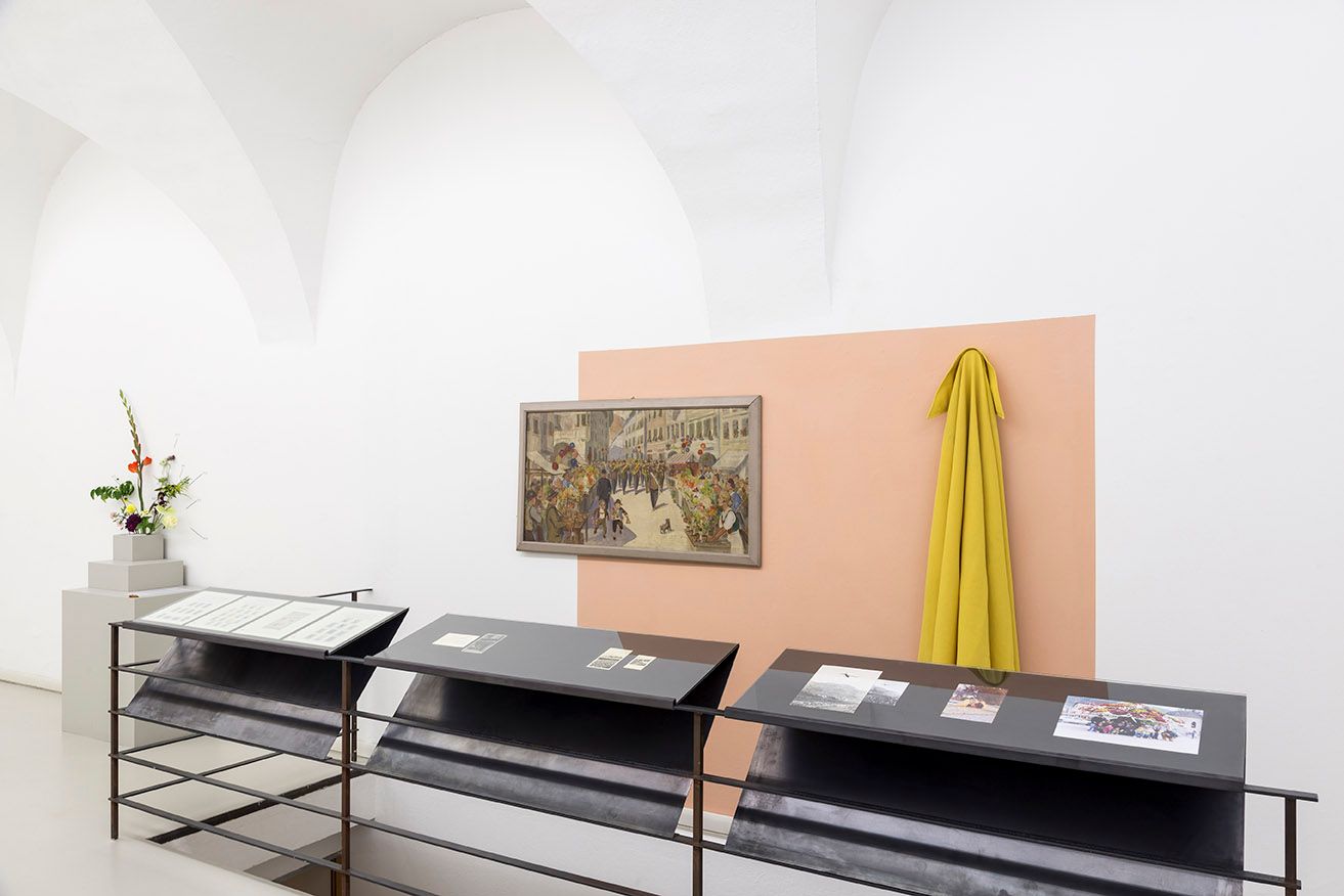 Paul Thuile, selection of the exhibition Serra III, curated by Paul Thuile at Gärtnerei Schullian Floricultura, installation view. Photo Guadagnini ©argekunst