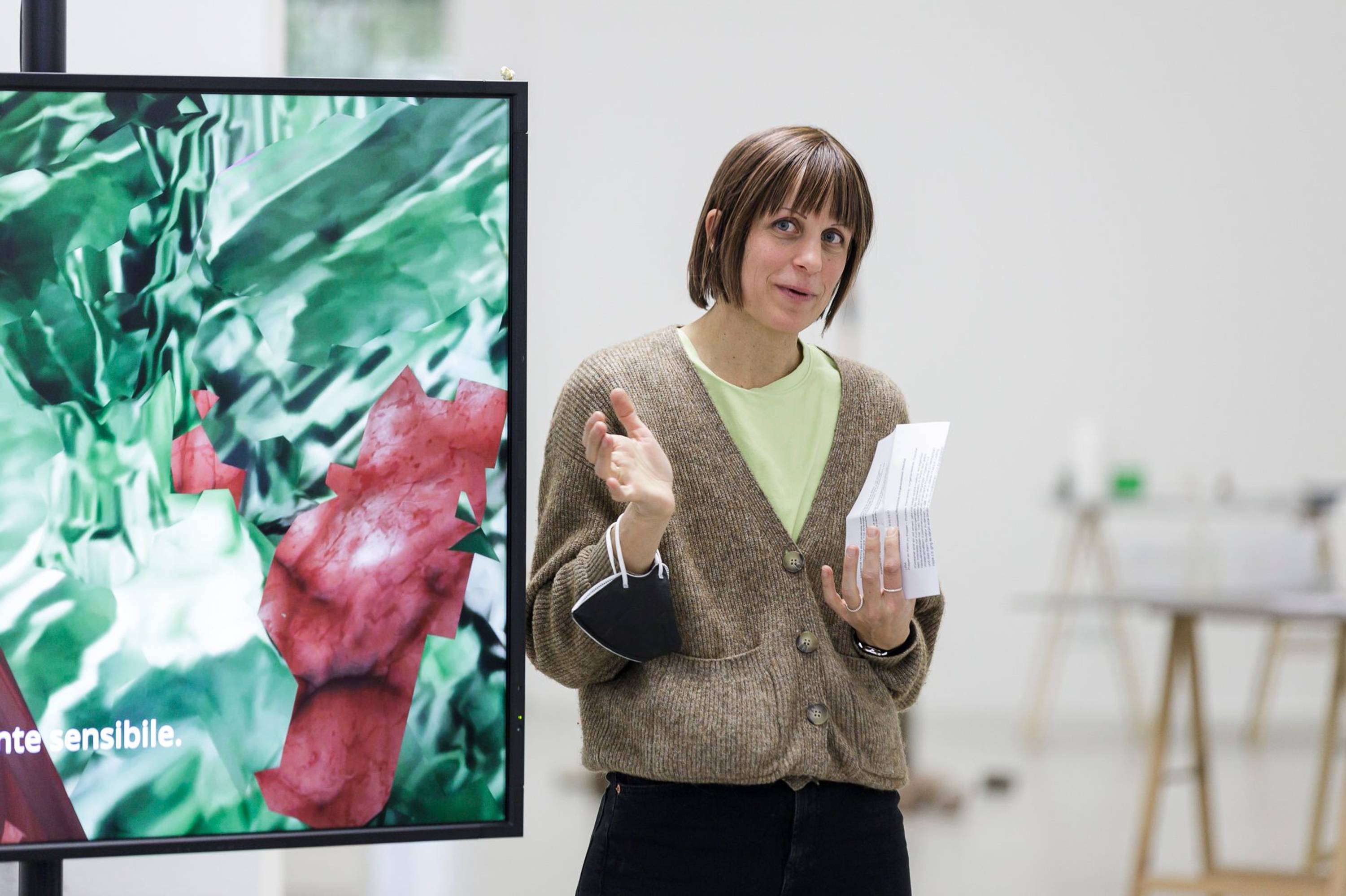 Soil Workshop, savoir-vivre #8 with Bernd Felderer, 27.11.2021, in the framework of the exhibition “Plant Plant” by Katrin Hornek © ar/ge kunst and BAU. Photo: Tiberio Sorvillo