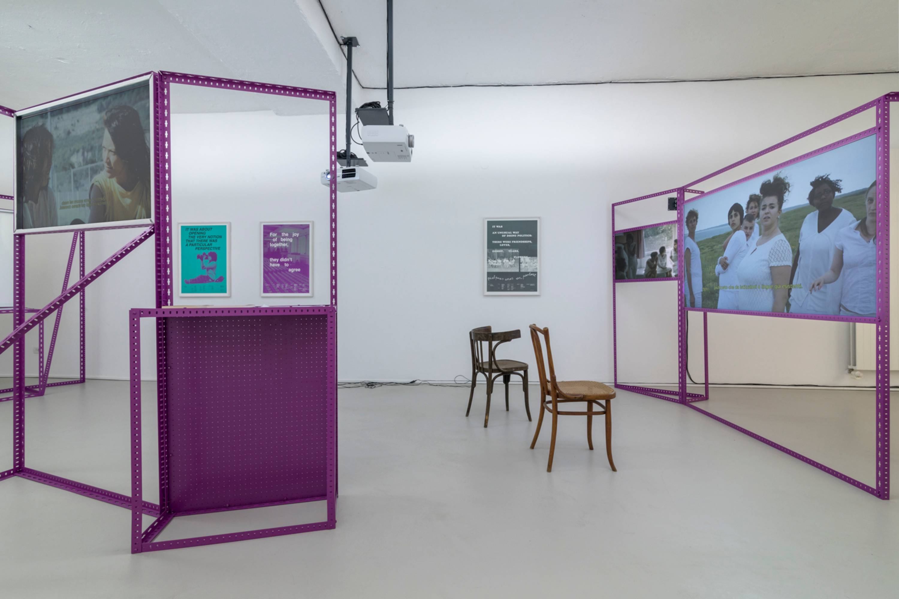 Alex Martinis Roe, To Become Two, installation of the exhibition at ar/ge kunst, ©ar/ge kunst, Bolzano, Foto Tiberio Sorvillo, 2017