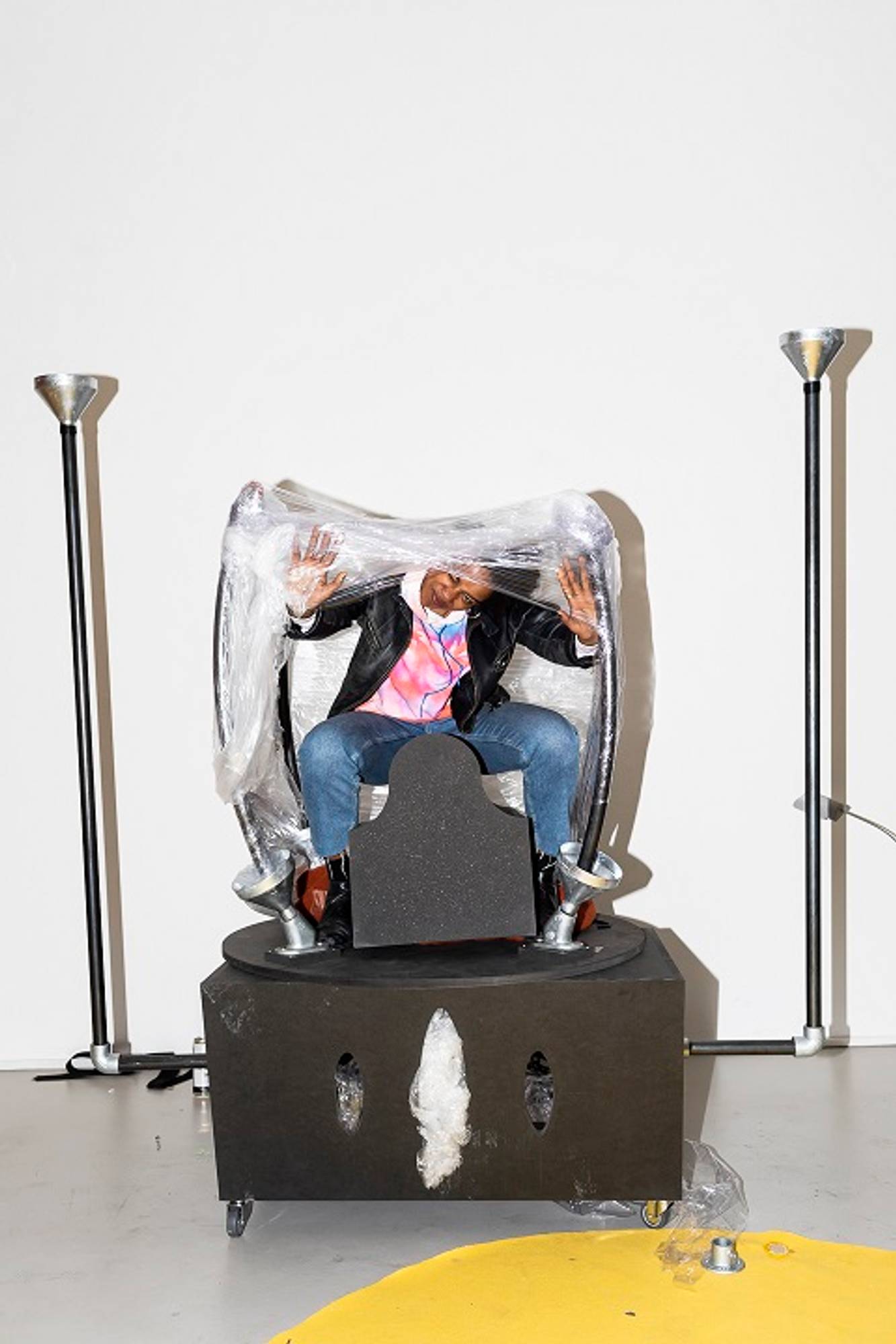 workshop, “let me love you for 24h”, Parasite 2.0 © ar/ge kunst. Foto: Tiberio Sorvillo