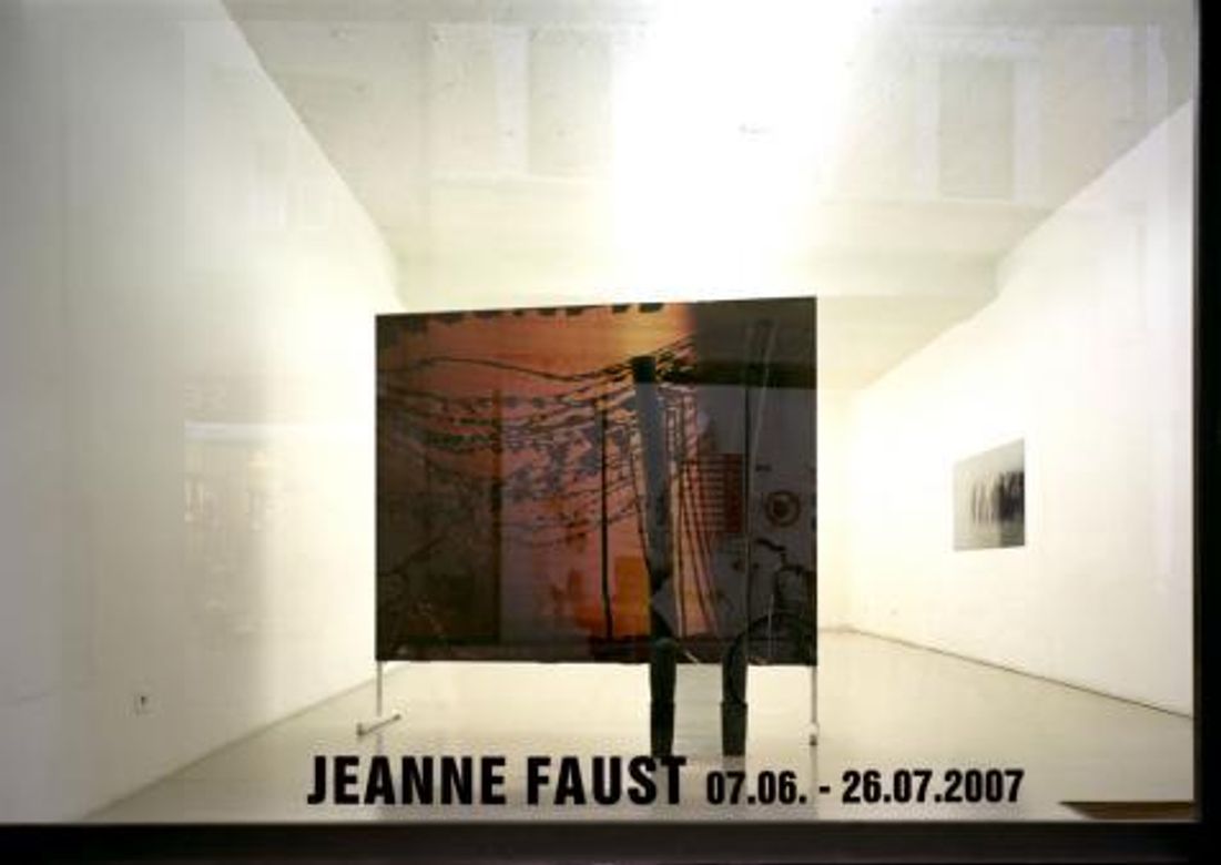 Exhibiton view, Jeanne Faust, 2007