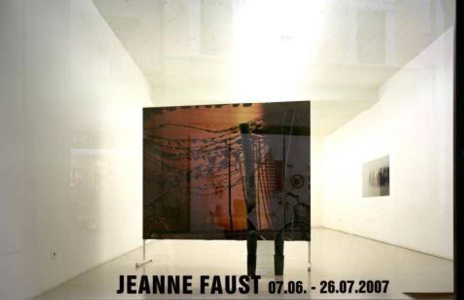 Exhibiton view, Jeanne Faust, 2007