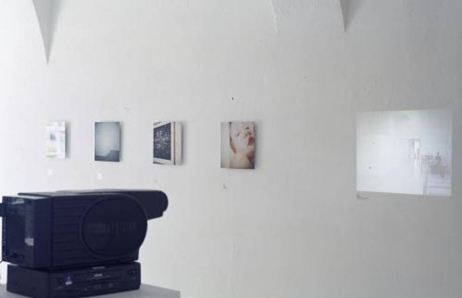 Exhibiton view, Peter Senoner, 2001