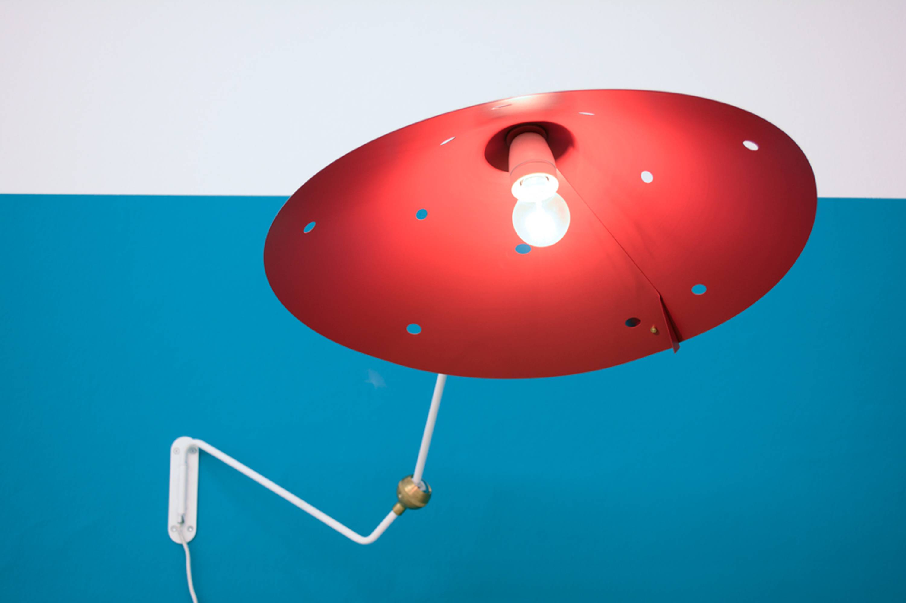 Janette Laverrière, Chapeau chinois, 2011. Courtesy of the artist and Silberkuppe Berlin, photo by aneres